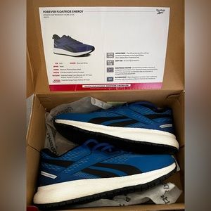 Reebok men sneakers  (shoes for work)